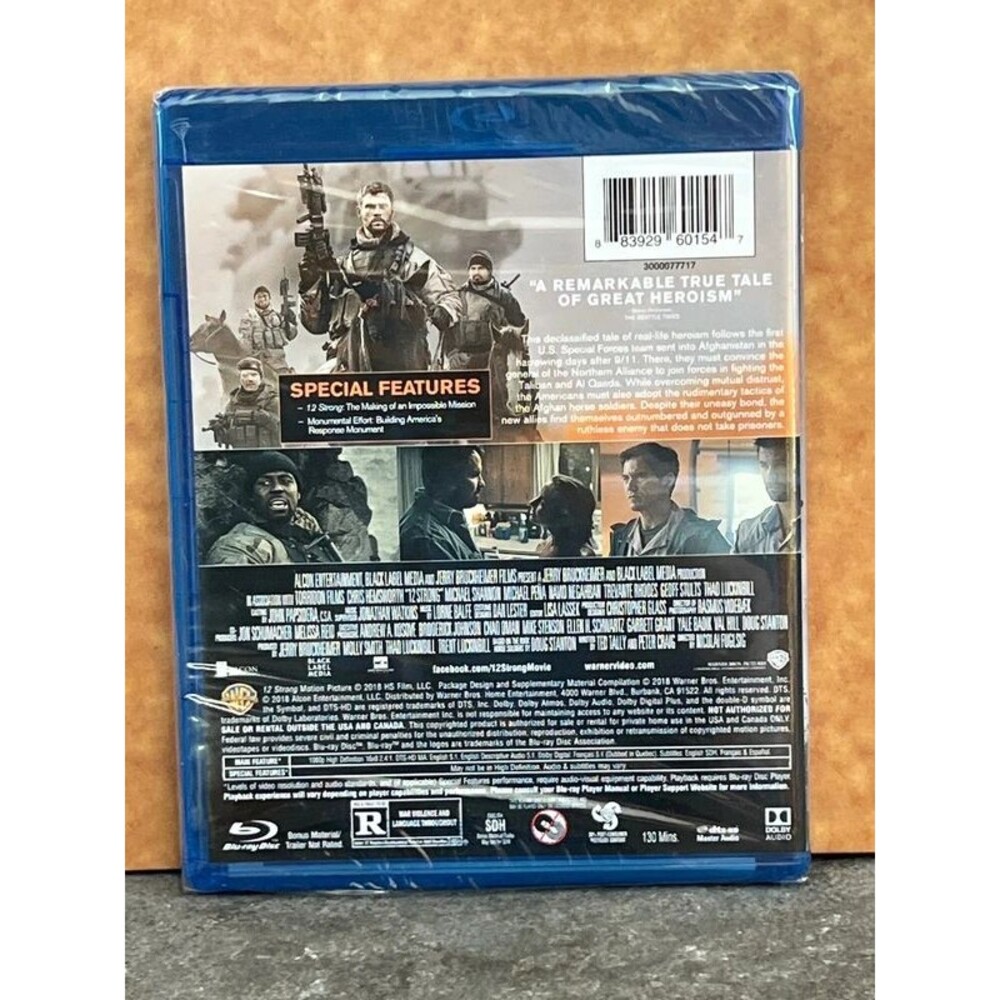 12 Strong Blu-Ray - Picture 2 of 3